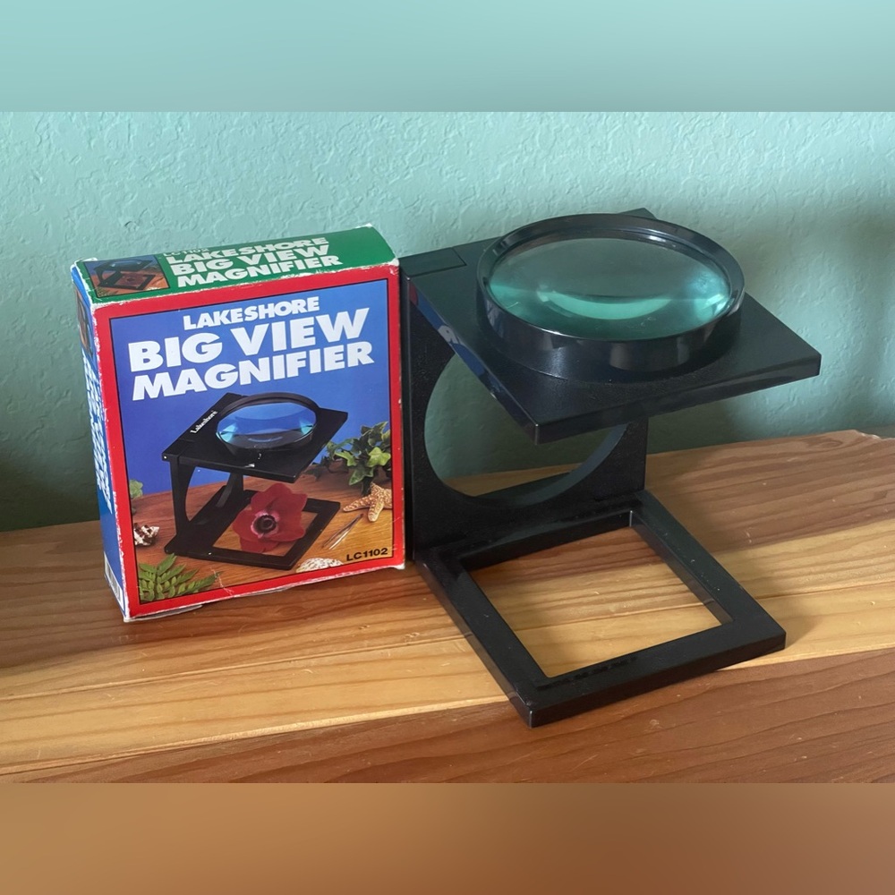 Foldable Magnifier For Examining Jewelry, Coins, Stamps Vintage D=4.25”